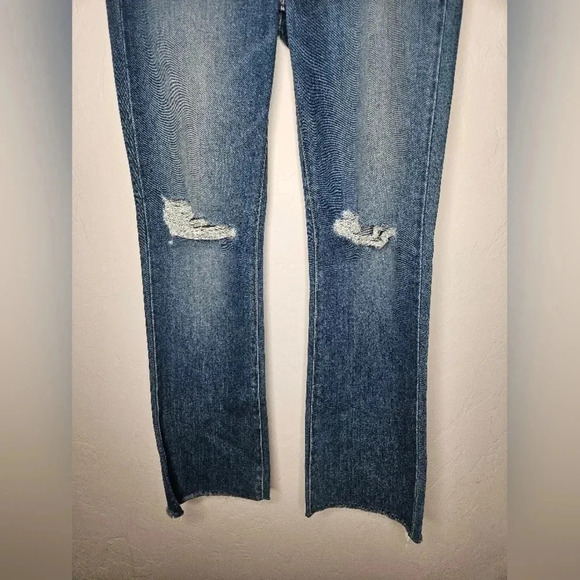 Letters To Juliet  Medium Wash High Rise Bootcut Jean Distressed Raw Hem Size 26 - Picture 6 of 9